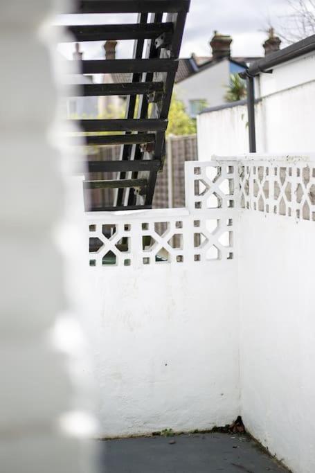 Apartamento Coastal Haven In Leigh-On-Sea Southend-on-Sea Exterior foto