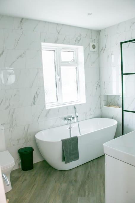 Apartamento Coastal Haven In Leigh-On-Sea Southend-on-Sea Exterior foto