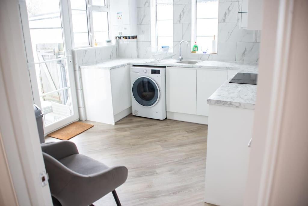 Apartamento Coastal Haven In Leigh-On-Sea Southend-on-Sea Exterior foto