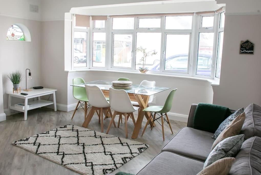 Apartamento Coastal Haven In Leigh-On-Sea Southend-on-Sea Exterior foto